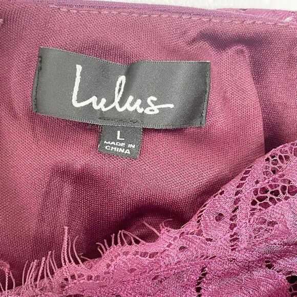 Lulu’s Felicity Plum Lace skater dress NWT - Picture 3 of 9